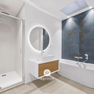 Property in Carre d'Or