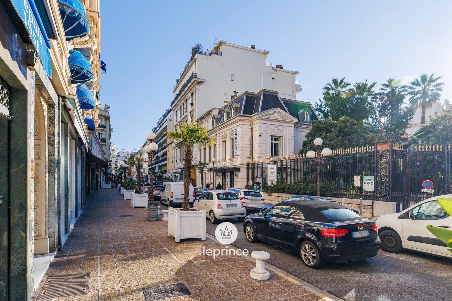 Property photo in Carre d'Or