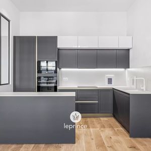 Property in Carre d'Or