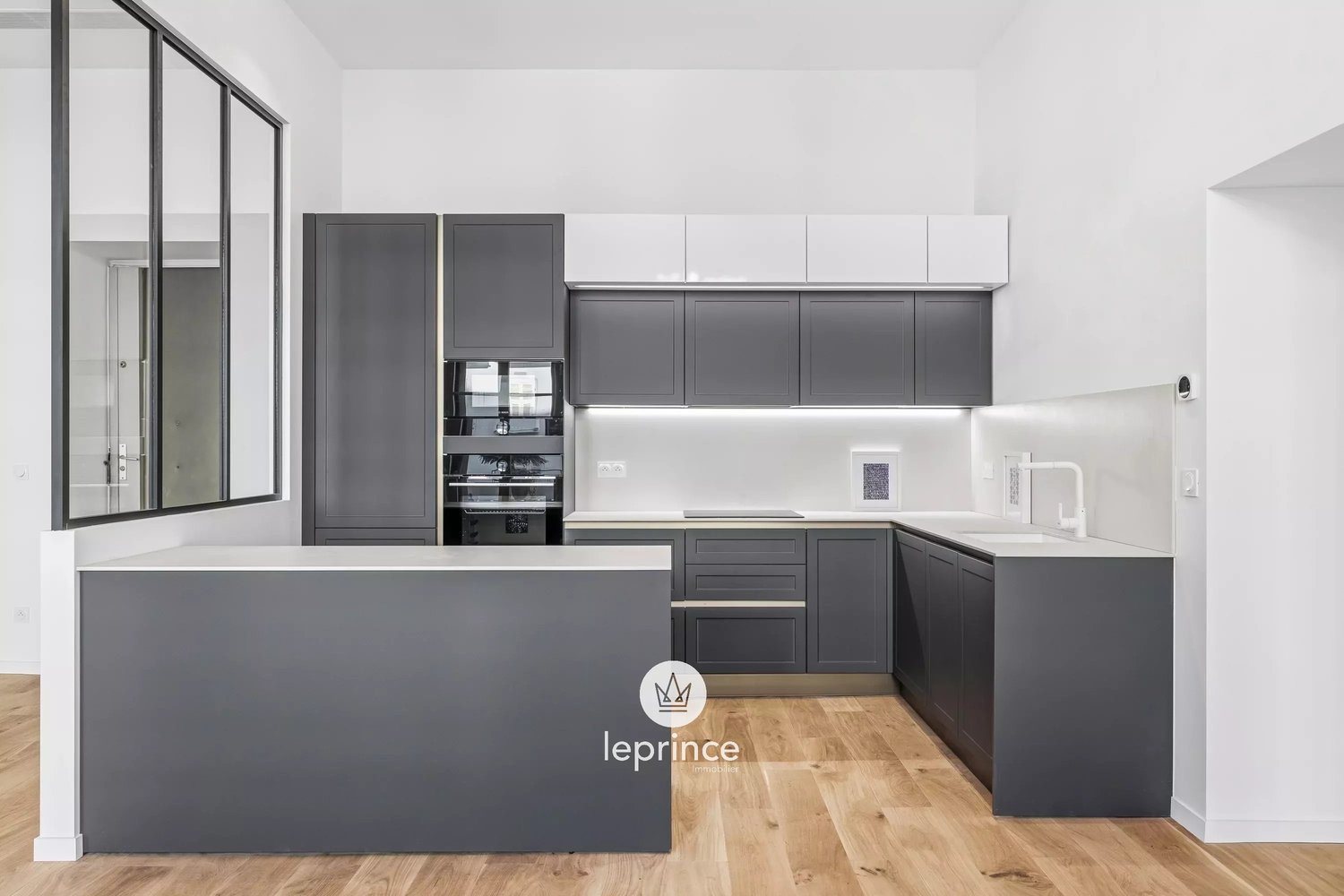 Property photo in Carre d'Or