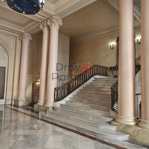 Property in Carre d'Or