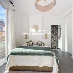 Property in Carre d'Or