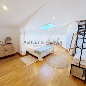 Property in Carre d'Or