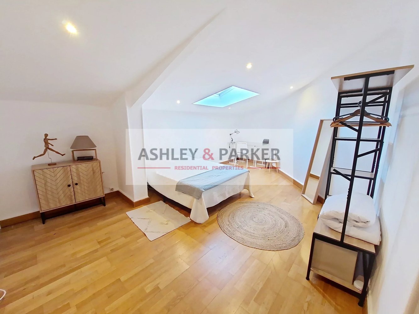 Property photo in Carre d'Or