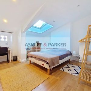 Property in Carre d'Or