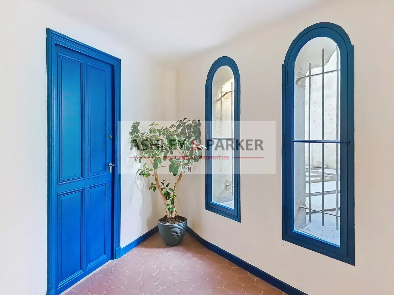 Property photo in Carre d'Or