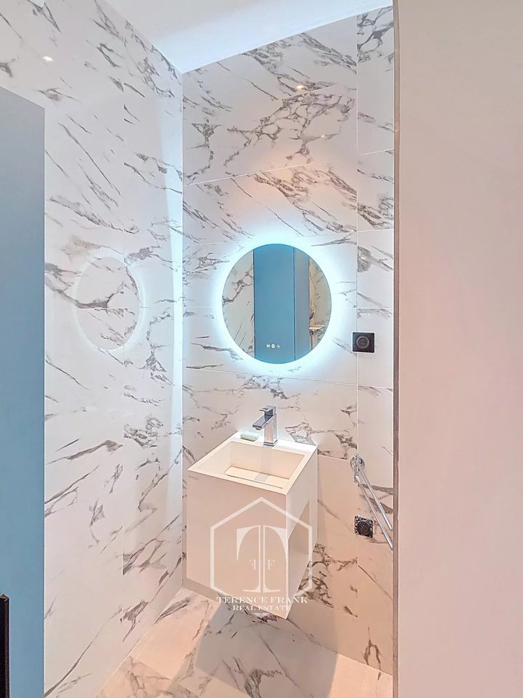 Property photo in Carre d'Or