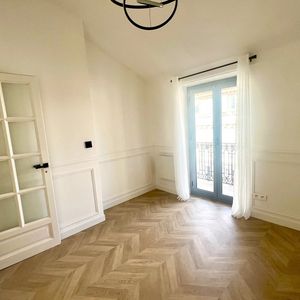 Property in Carre d'Or