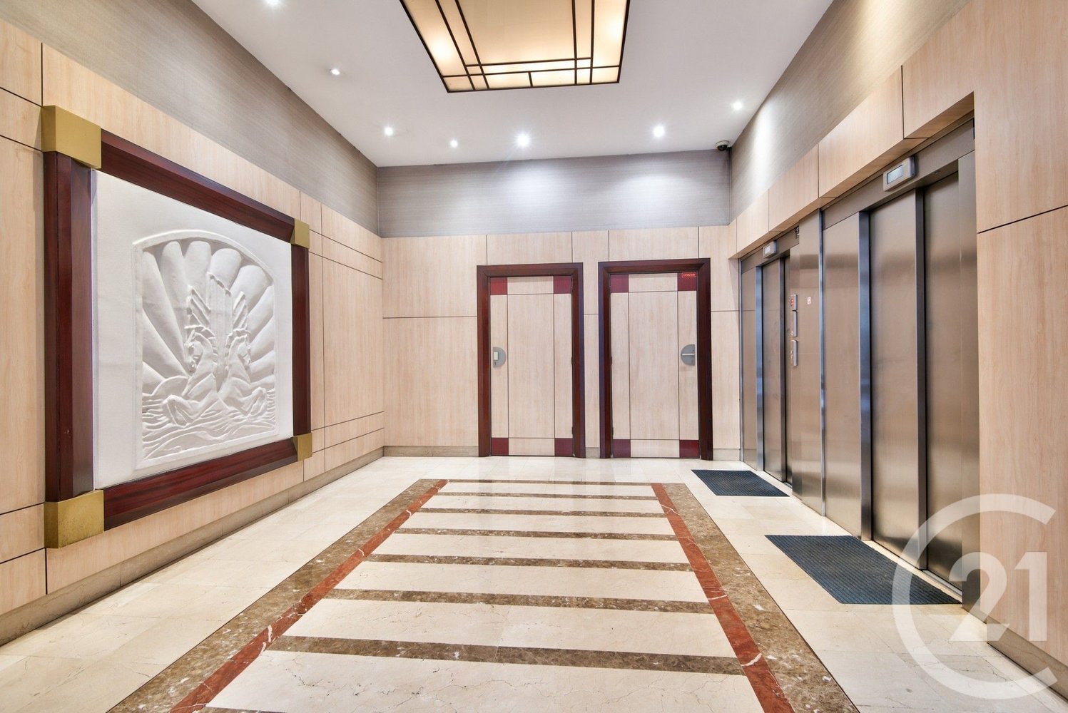 Property photo in Carre d'Or