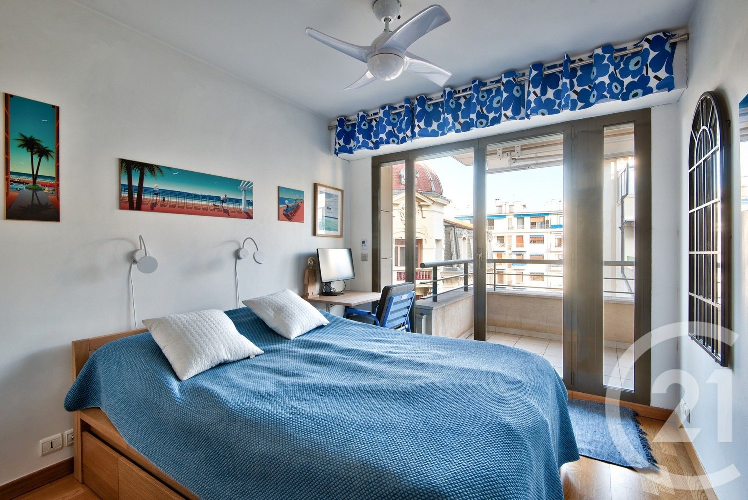 Property photo in Carre d'Or