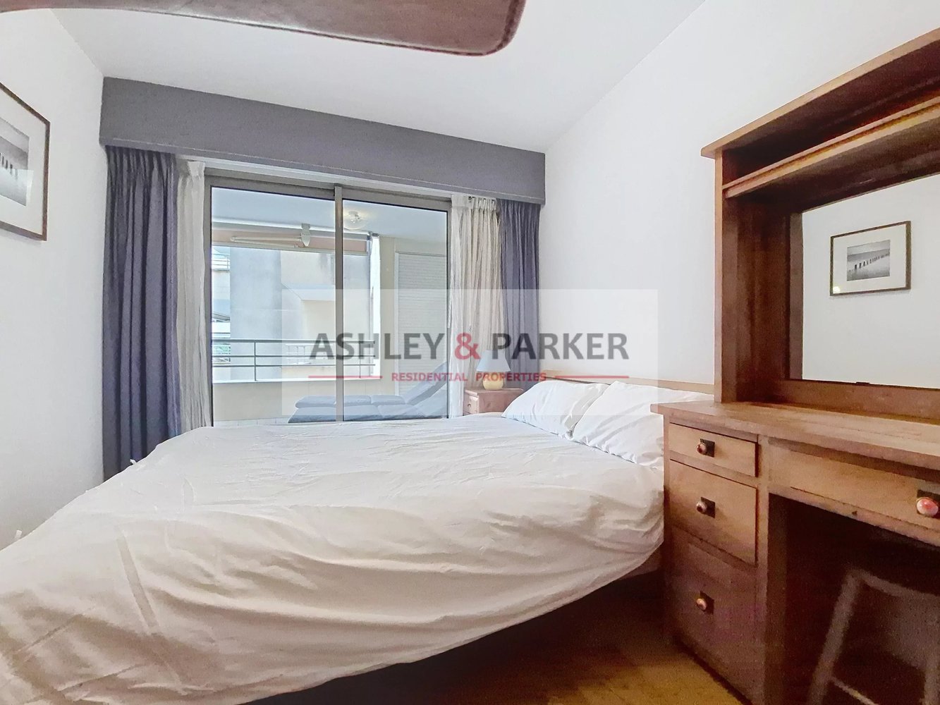 Property photo in Carre d'Or