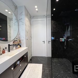 Property in Carre d'Or