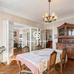 Property in Carre d'Or