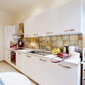 Property in Carre d'Or