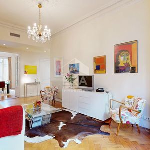 Property in Carre d'Or