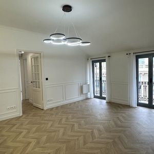 Property in Carre d'Or