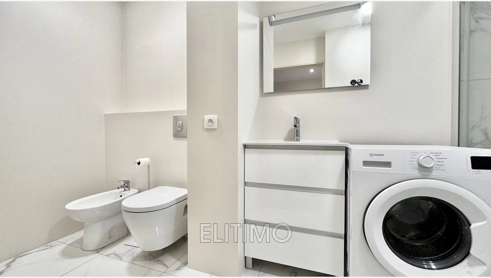 Property photo in Carre d'Or