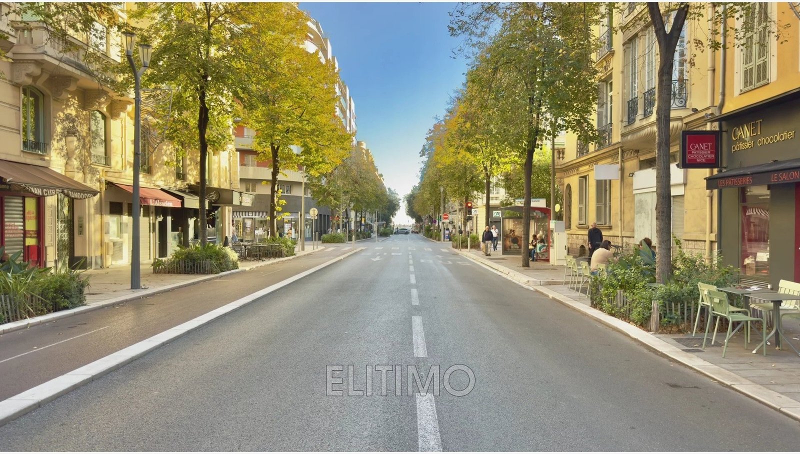 Property photo in Carre d'Or