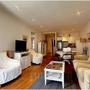 Property in Carre d'Or