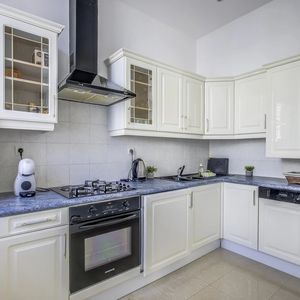 Property in Musicians Quarter