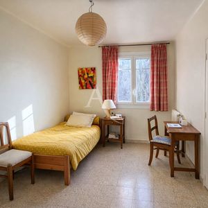 Property in Old Town