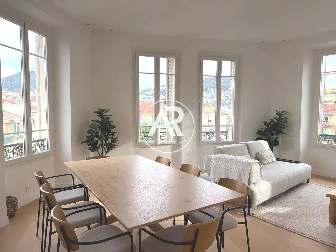 Property photo in Port