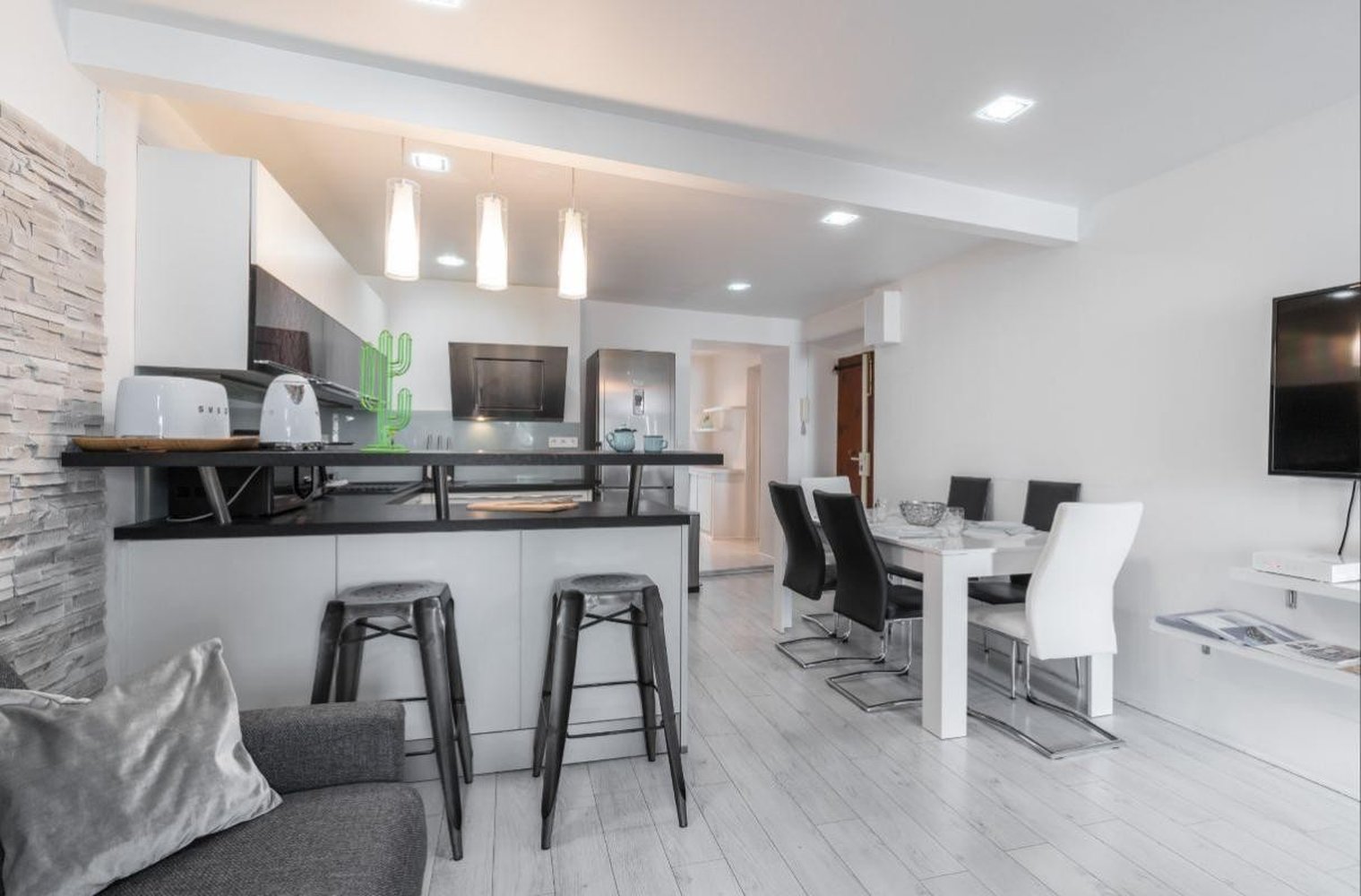 Property photo in Port