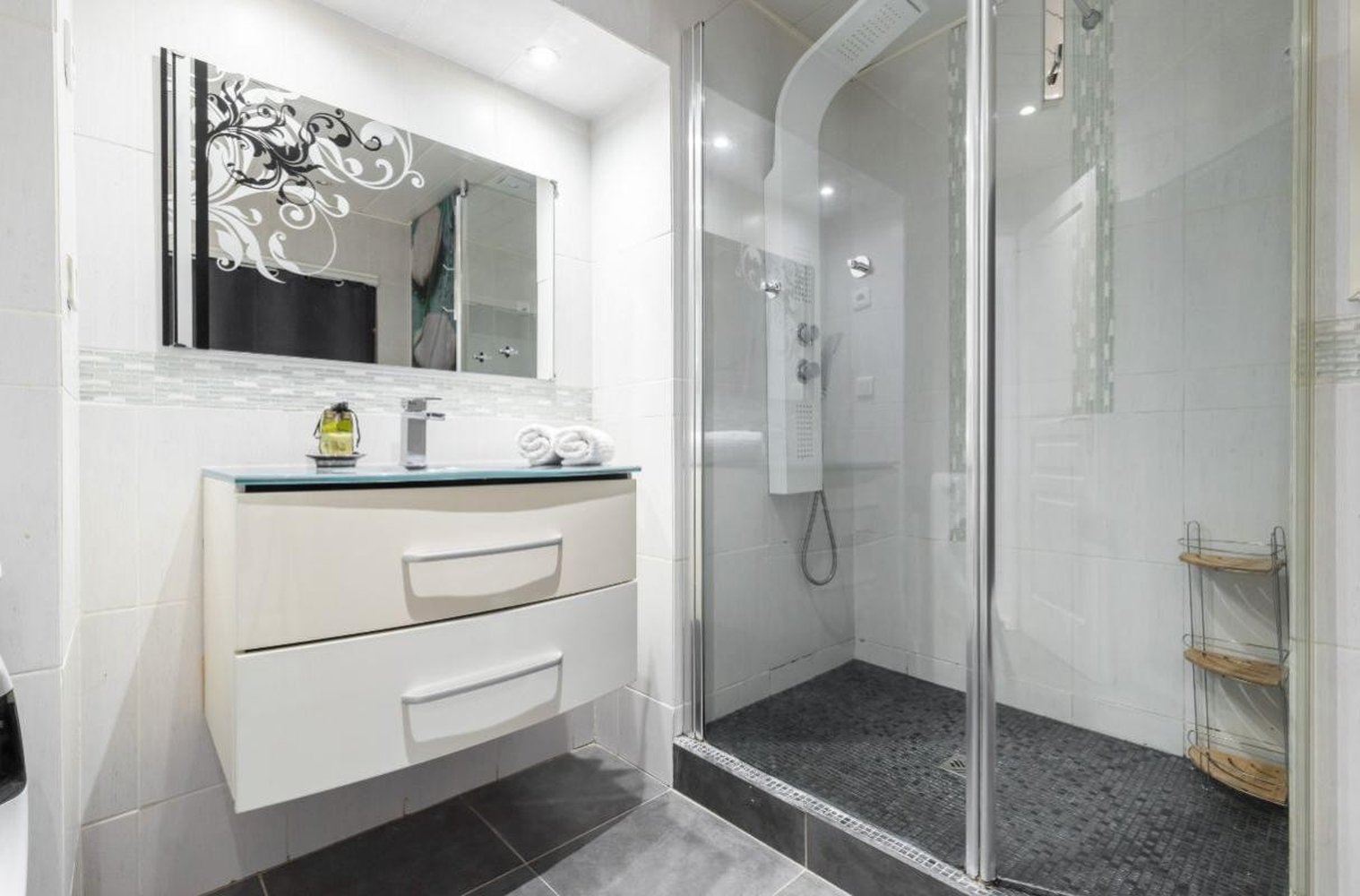 Property photo in Port