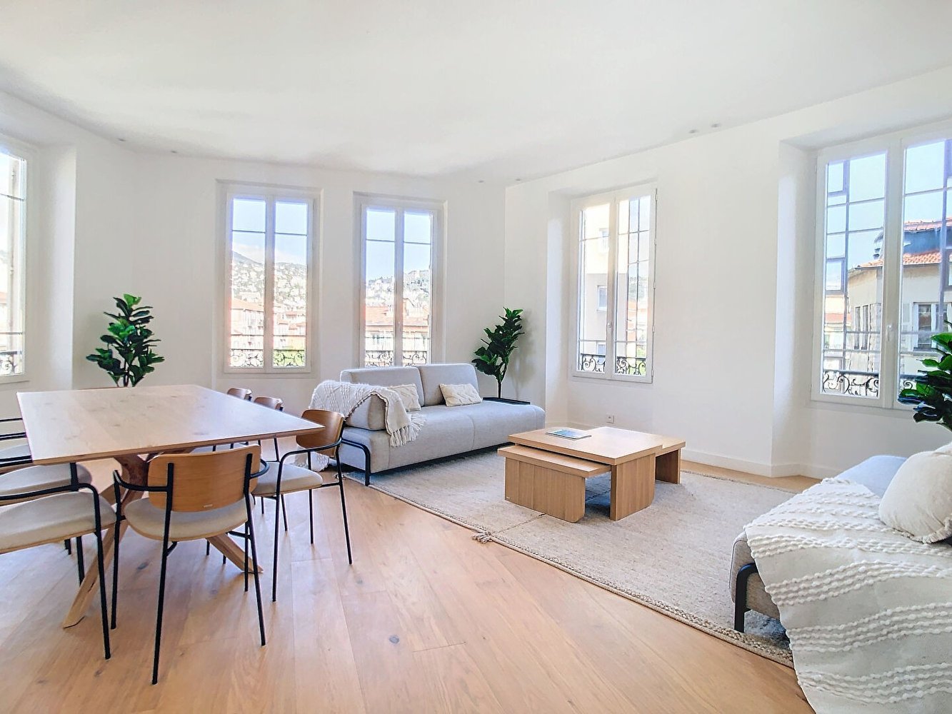 Property photo in Port