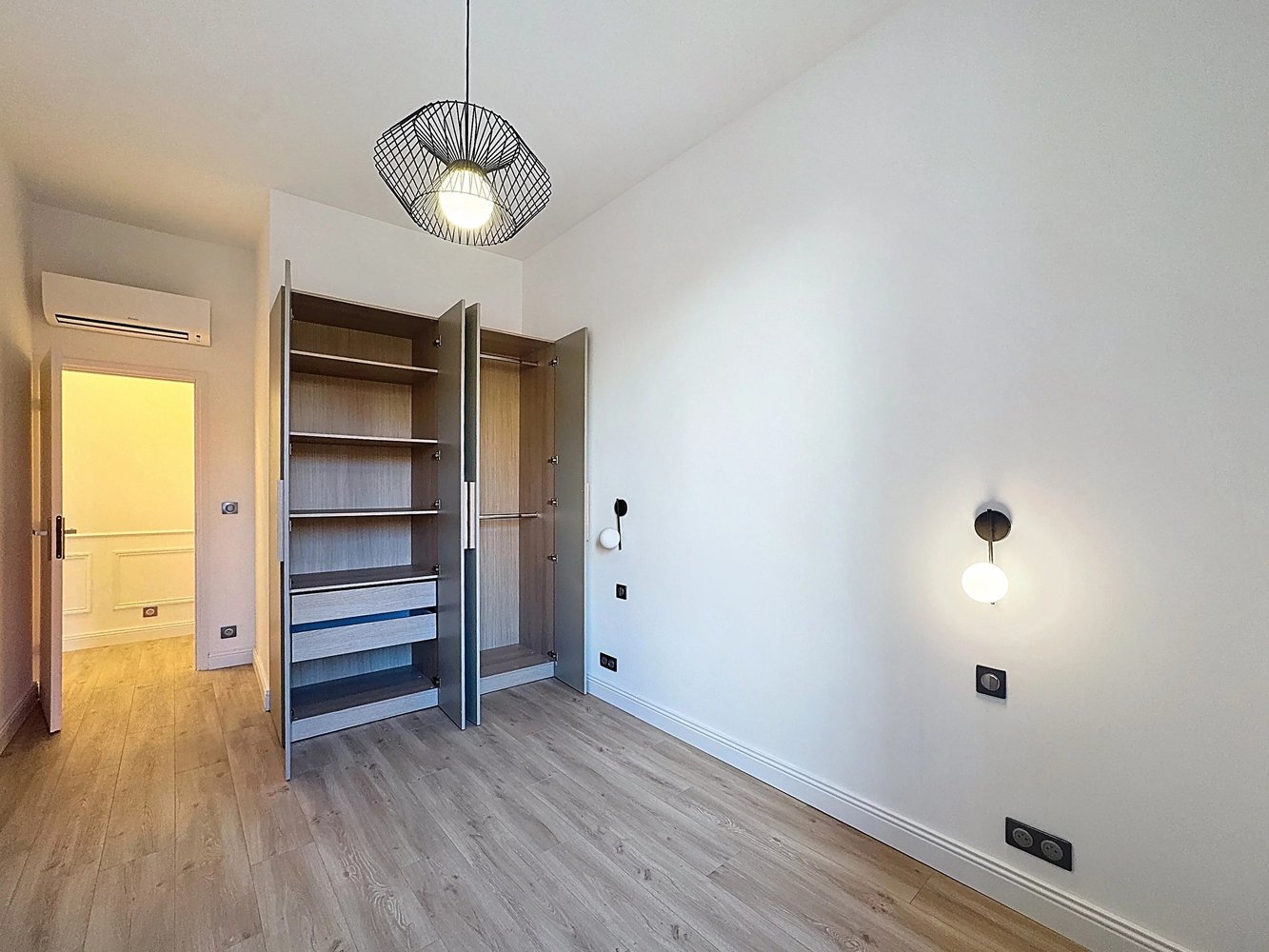 Property photo in Port