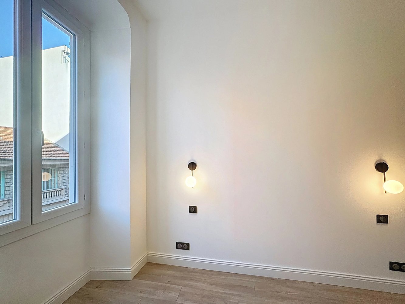 Property photo in Port