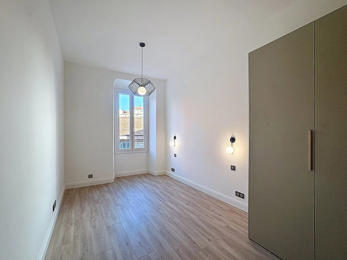 Property photo in Port