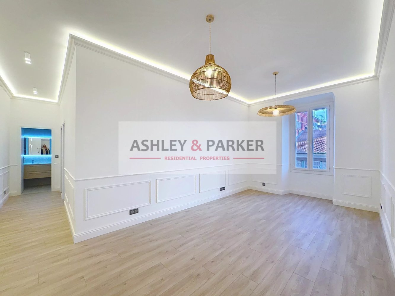 Property photo in Port