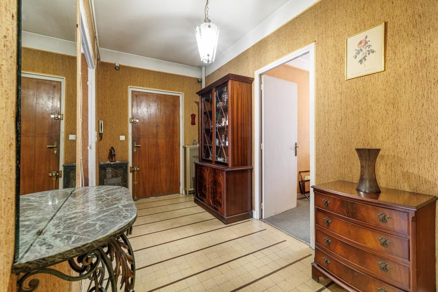 Property photo in Carre d'Argent