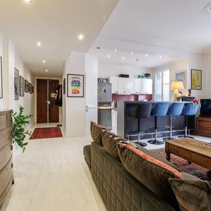 Property in Carre d'Argent