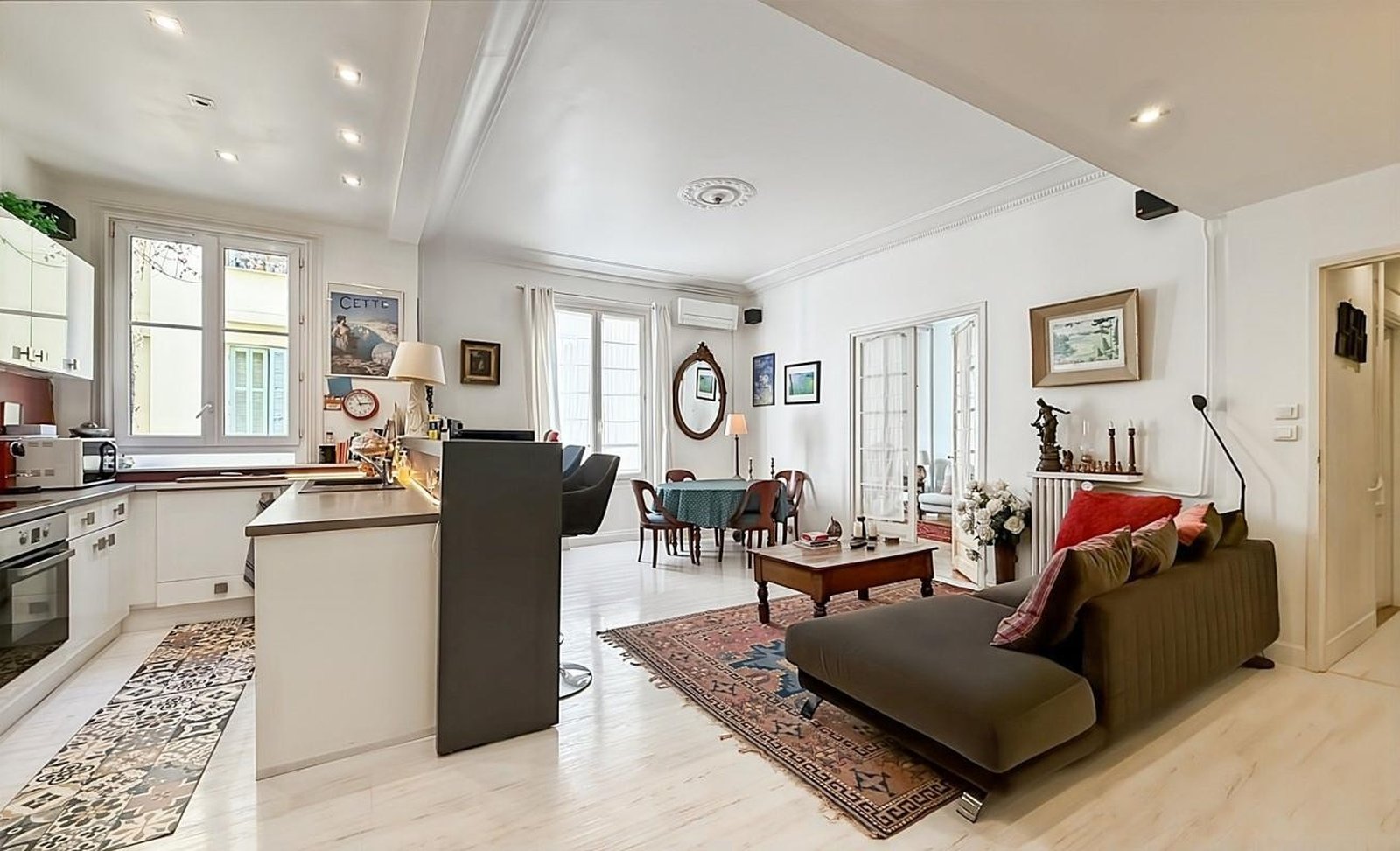 Property photo in Carre d'Argent