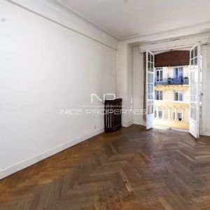 Property in Carre d'Argent