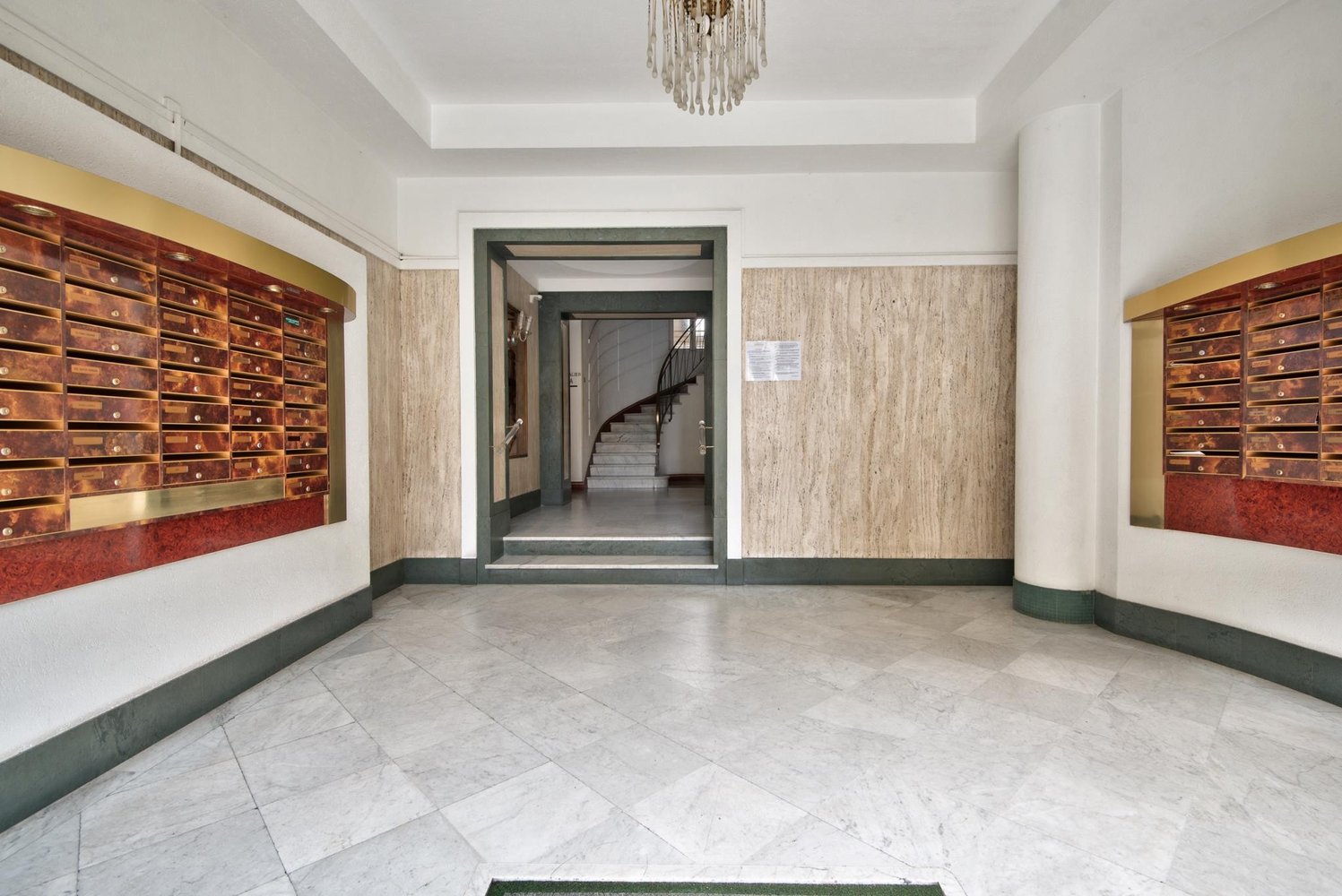 Property photo in Carre d'Argent