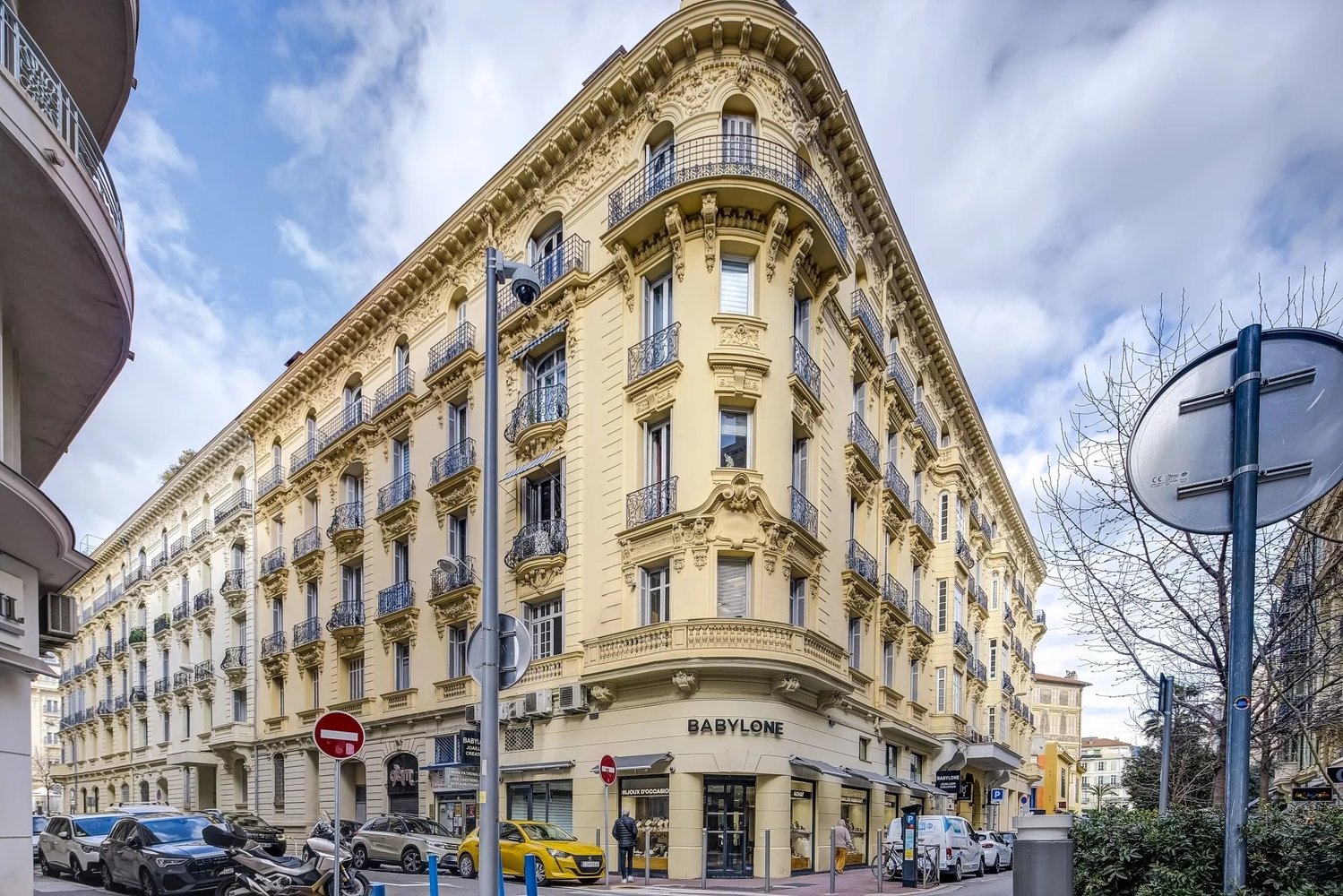 Property photo in Carre d'Argent