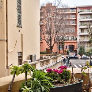 Property in Carre d'Argent