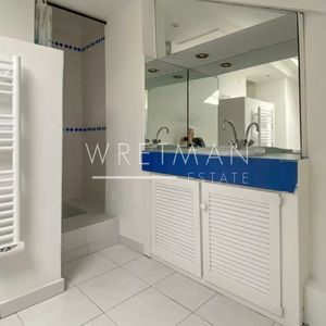 Property in Carre d'Argent