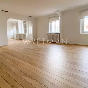 Property in Carre d'Argent