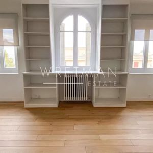 Property in Carre d'Argent