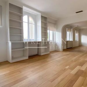 Property in Carre d'Argent