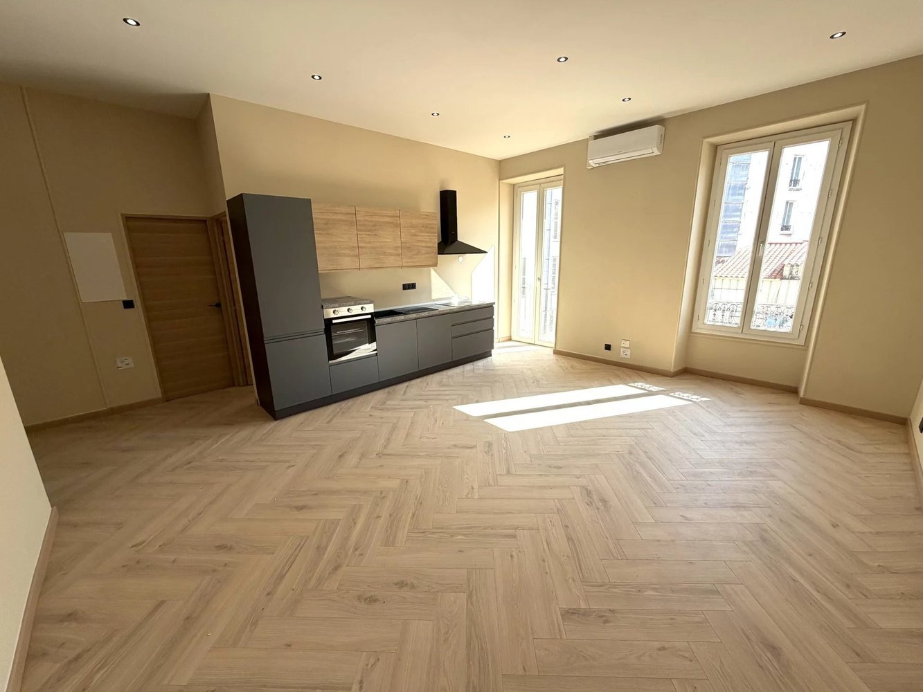 Property photo in Carre d'Argent