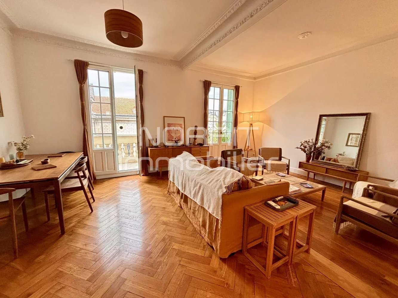 Property photo in Carre d'Or