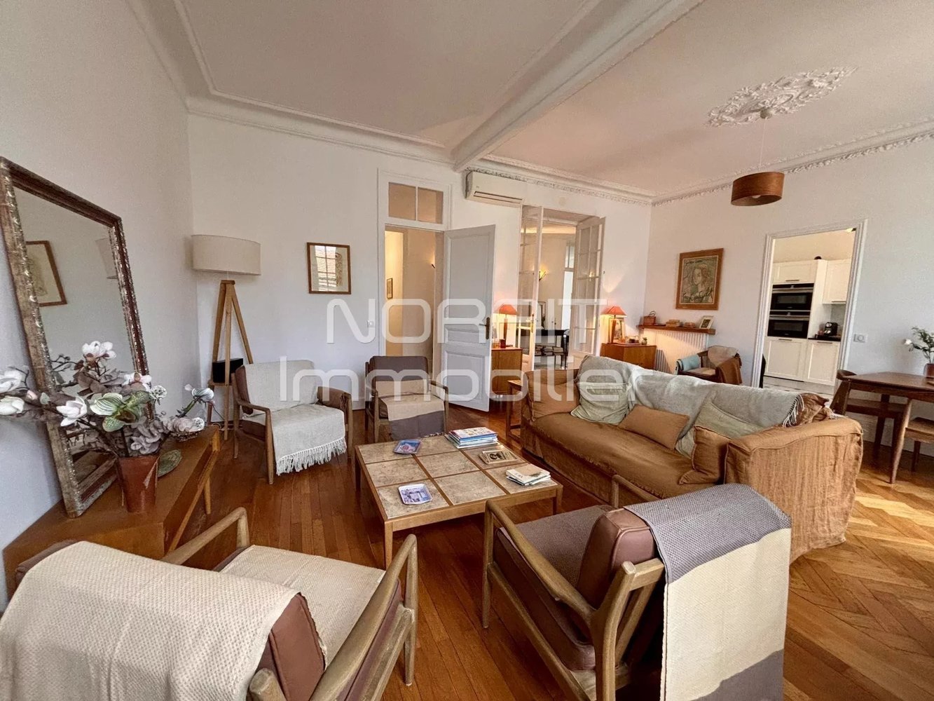 Property photo in Carre d'Or