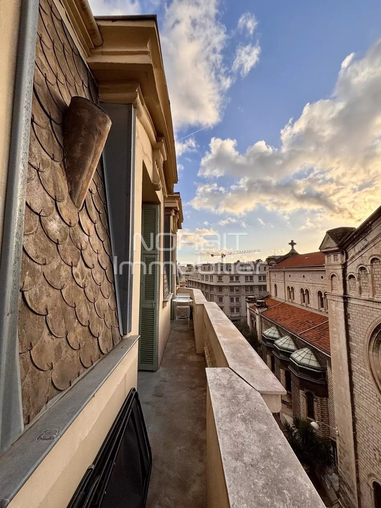 Property photo in Carre d'Or