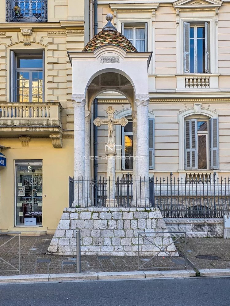 Property photo in Carre d'Or