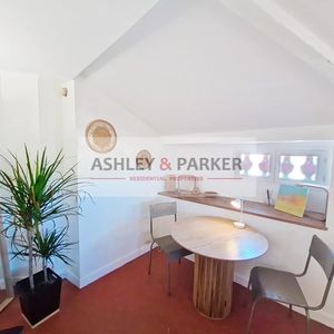 Property in Carre d'Or